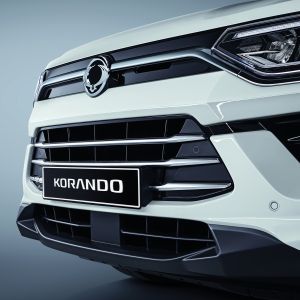 pic showroom detail korando 17